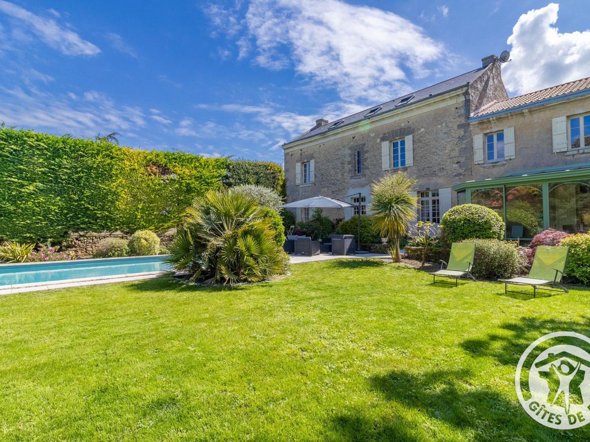 Sejour De Charme Avec Piscine A Saint-Georges-Sur-Layon, Proche De Saumur Et Des Chateaux De La Loire - Fr-1-622-81 Acomodação com café da manhã Doue-en-Anjou Exterior foto