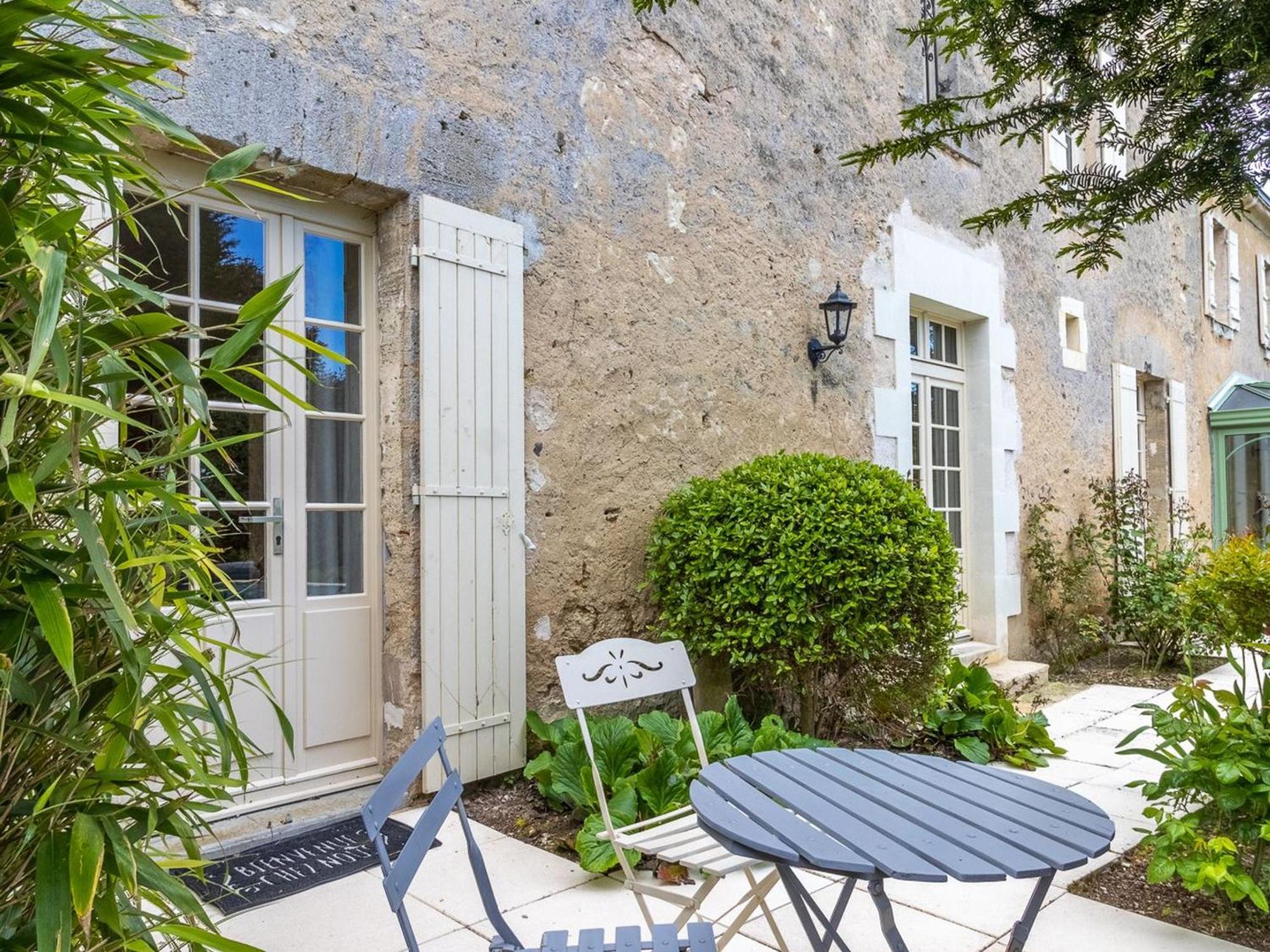 Sejour De Charme Avec Piscine A Saint-Georges-Sur-Layon, Proche De Saumur Et Des Chateaux De La Loire - Fr-1-622-81 Acomodação com café da manhã Doue-en-Anjou Exterior foto