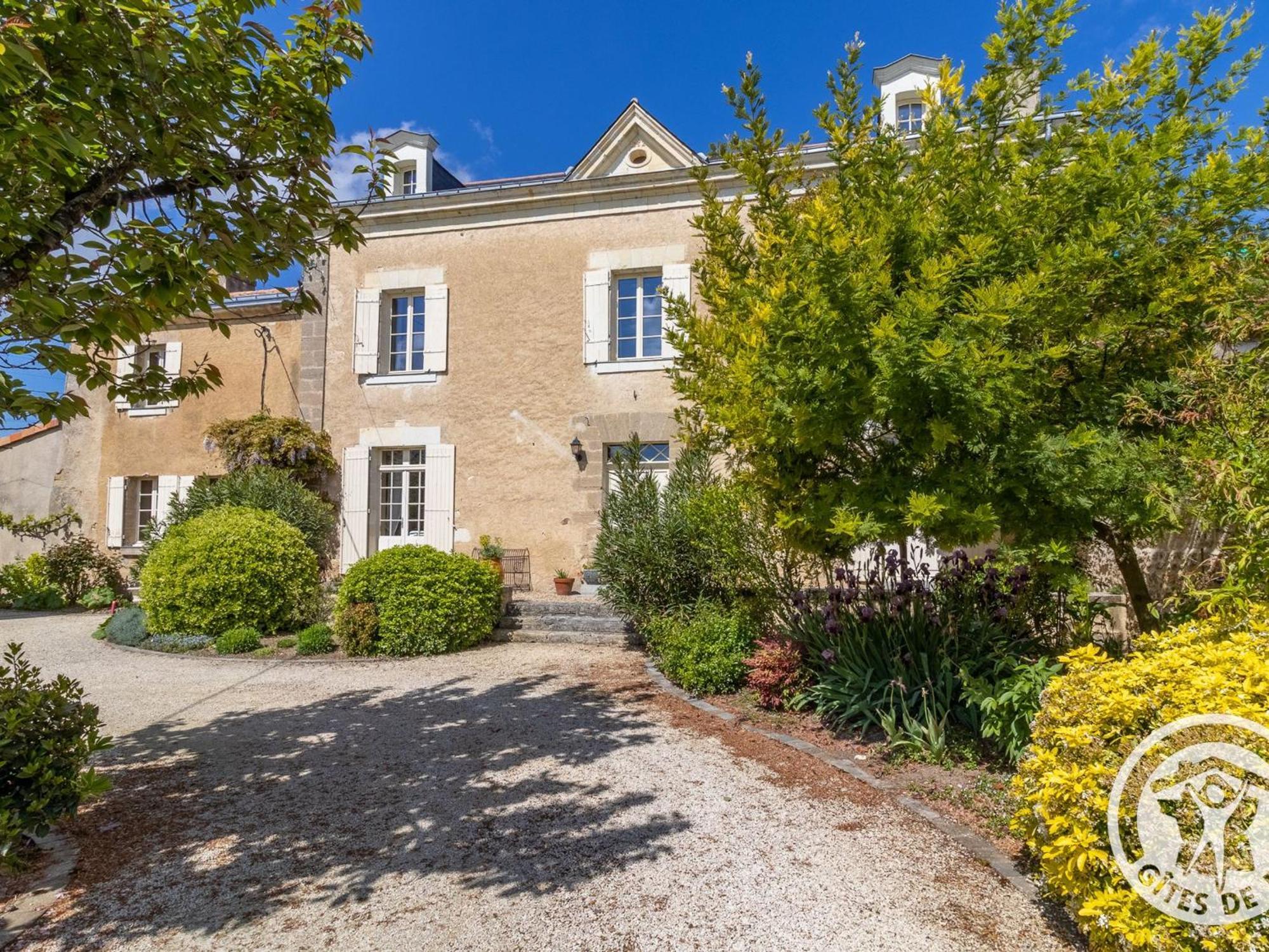 Sejour De Charme Avec Piscine A Saint-Georges-Sur-Layon, Proche De Saumur Et Des Chateaux De La Loire - Fr-1-622-81 Acomodação com café da manhã Doue-en-Anjou Exterior foto